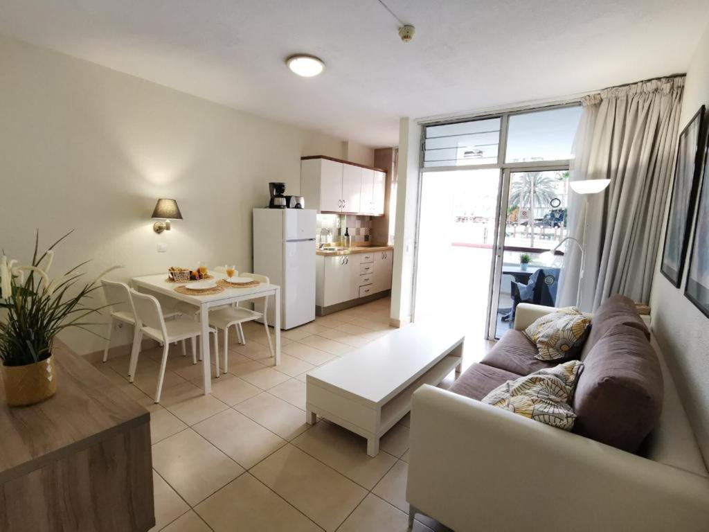 Cherry Top Cake Apartment Playa del Inglés Esterno foto